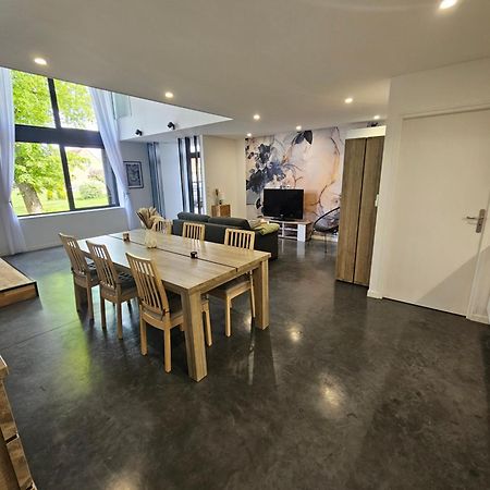 *Le Hangar Du Paradis * Lestrem 외부 사진